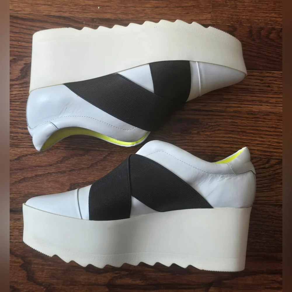 Kendall & Kylie sole inner