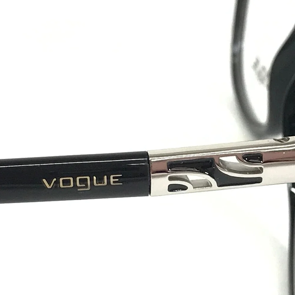 Vogue brand new