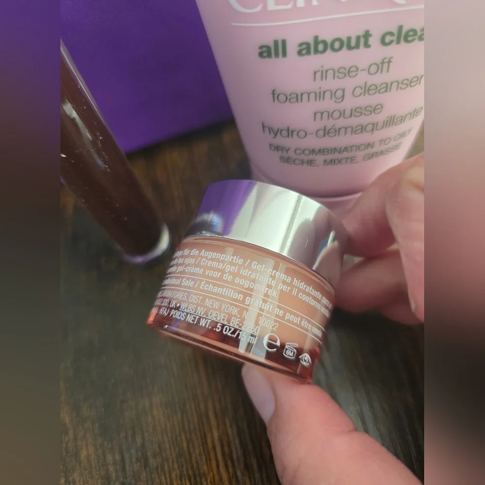 Clinique skincare makeup