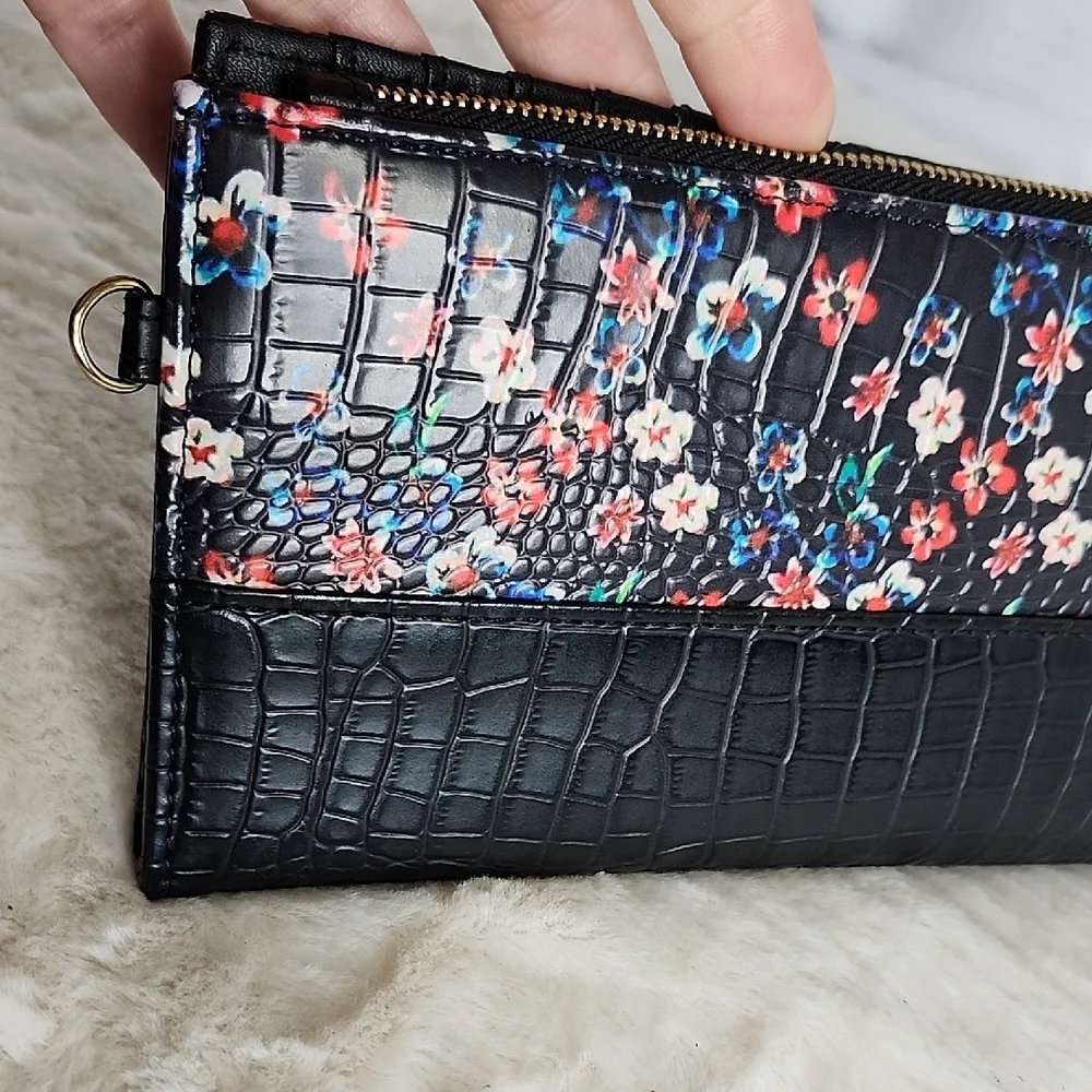 Nanette Lepore zip clear inside