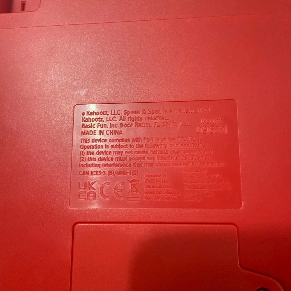 Basic Fun Speak‎ & Spell Kids Toy Red Retro Electronic Learning Device 09624