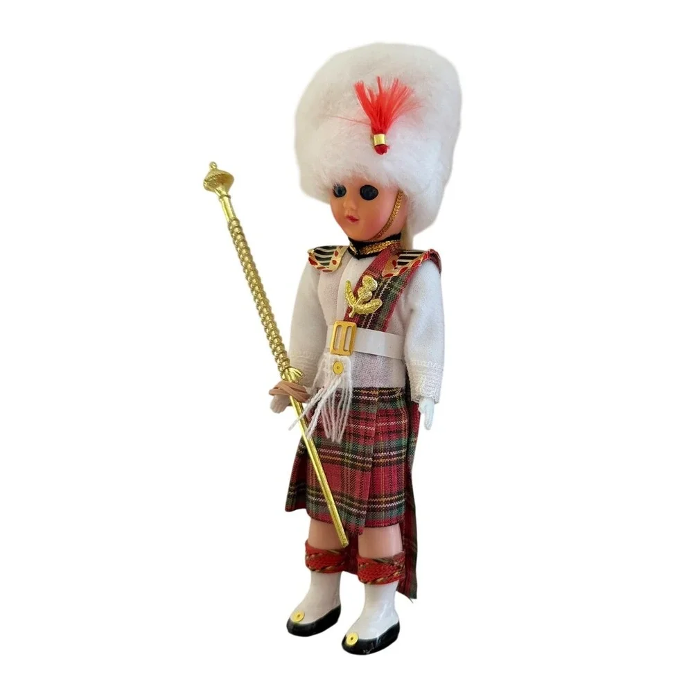 Vintage‎ Royal Scots Doll with White Bearskin 6.5