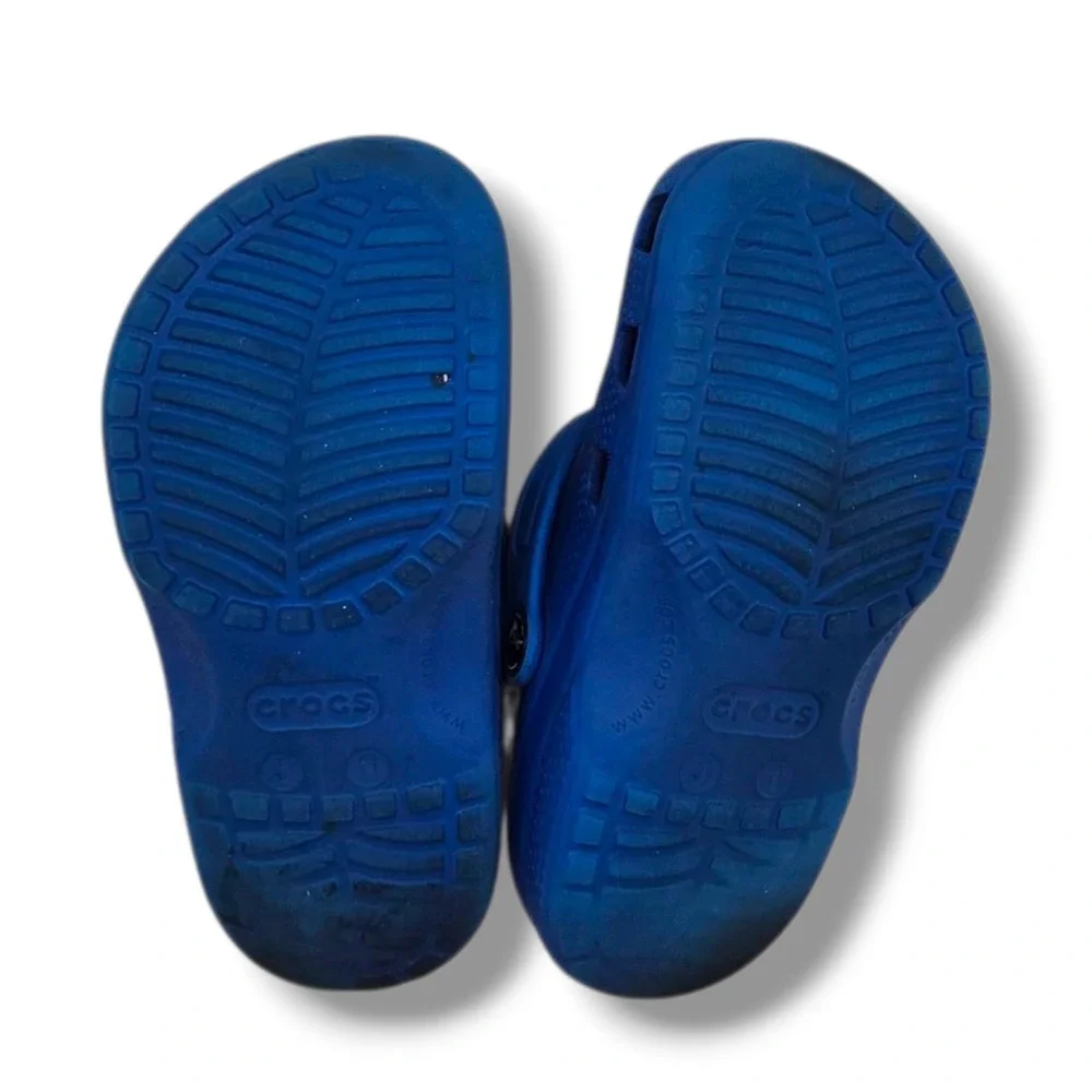 Crocs‎ Classic Clog Charms Youth 1 Blue Slip On Charms