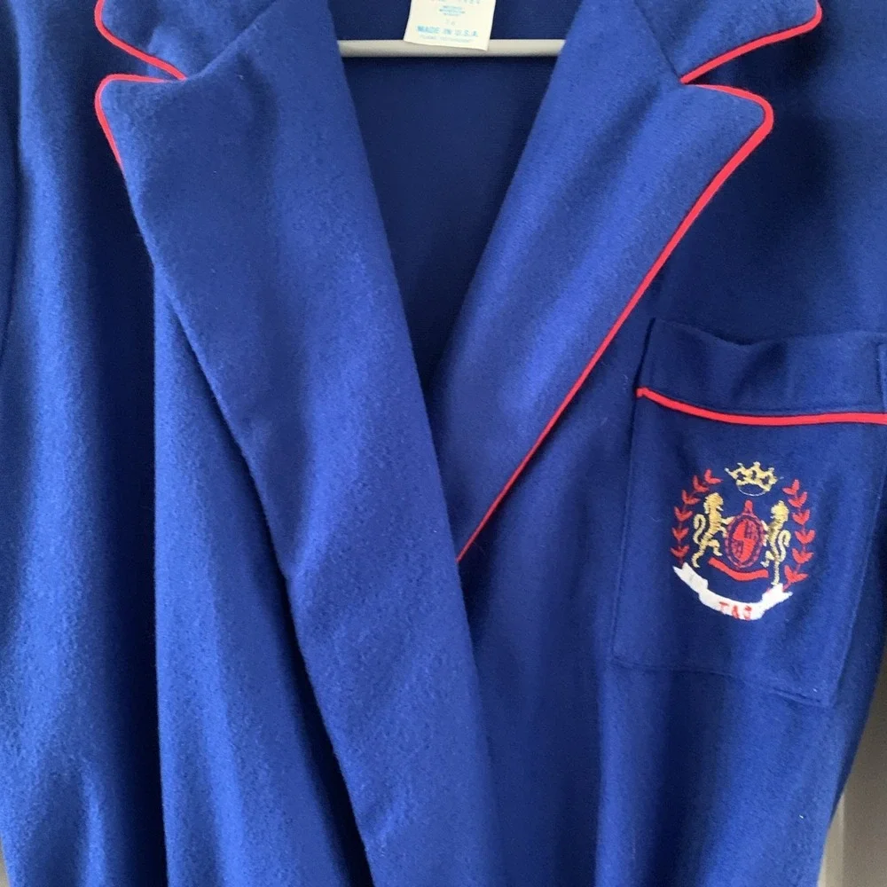 Vtg Tom & Jerry Boys Robe NWT Size 16 Made USA Crest On Pocket Blue W‎ Red Trim