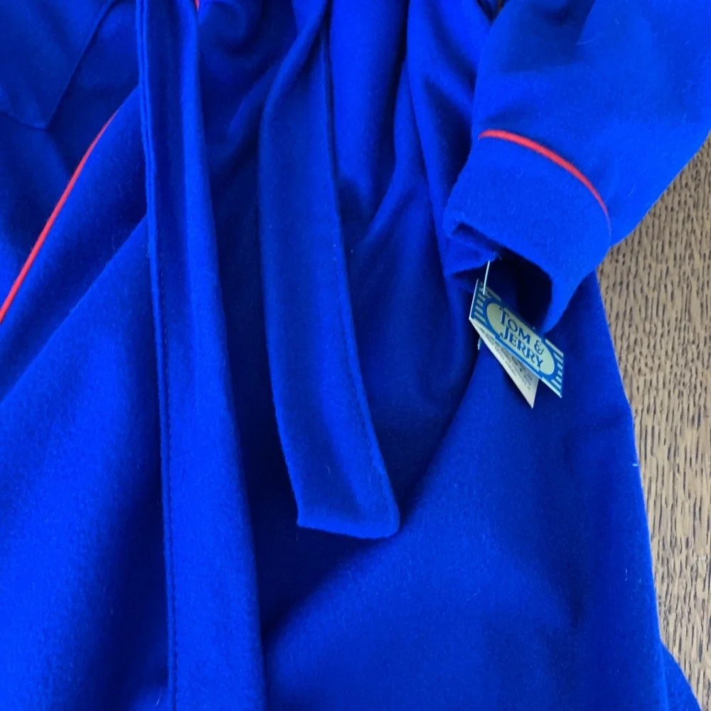 Vtg Tom & Jerry Boys Robe NWT Size 16 Made USA Crest On Pocket Blue W‎ Red Trim