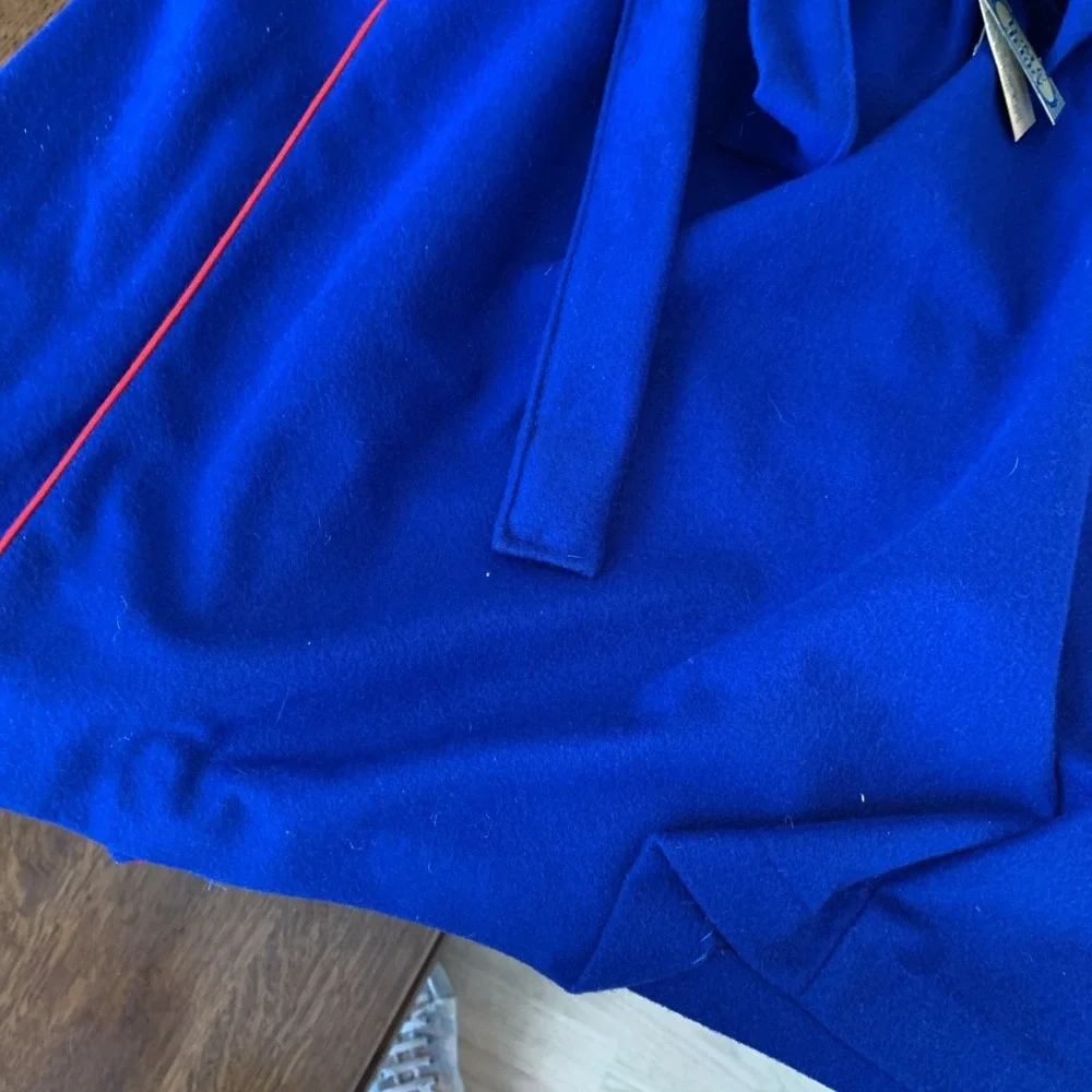 Vtg Tom & Jerry Boys Robe NWT Size 16 Made USA Crest On Pocket Blue W‎ Red Trim