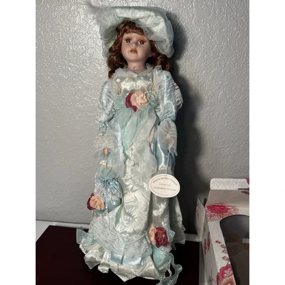 Knightsbridge Collection Fine Bisque Genuine Porcelain Doll D278 Judith 1 of 5k