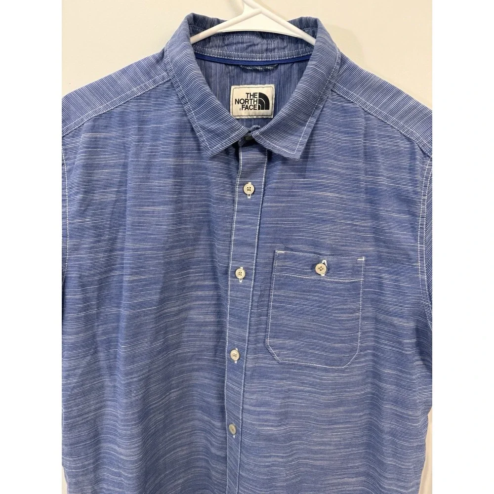 The North Face Men's L Blue Button Up Shirt Short Sleeve‎ Outdoor Casual Stripe