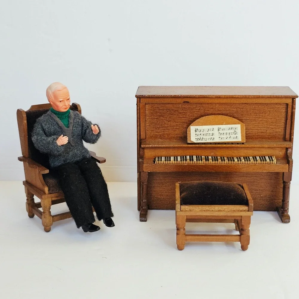 Shackman vintage dollhouse