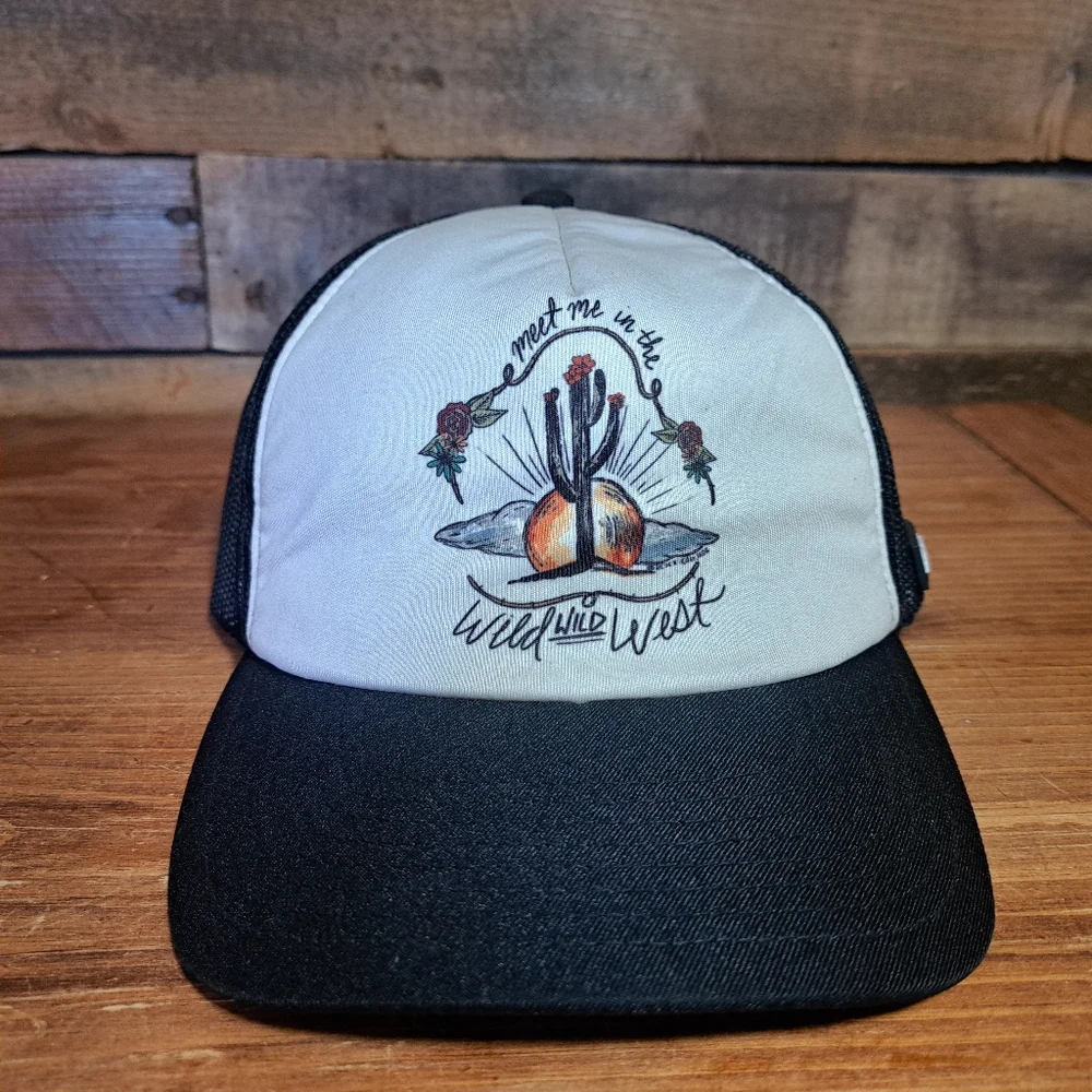 Womens Bex Sunglasses Baseball Cap Black and White Meet Me In The Wild Wild West