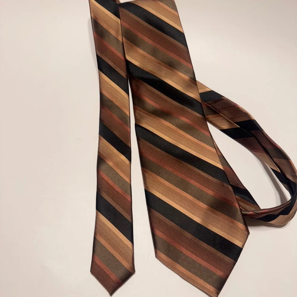 Perry Ellis wear timeless