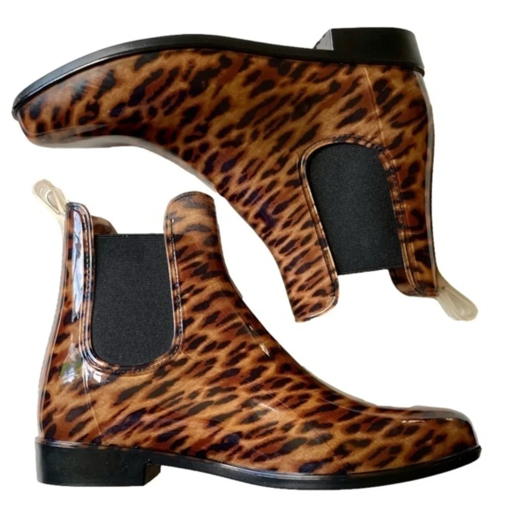 DUNES Stormy Chelsea Rain Booties Pull On Black Brown Leopard Women Size 8