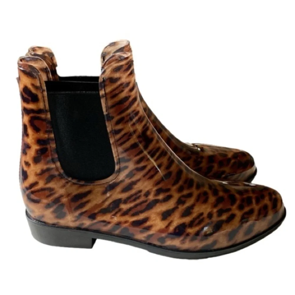 DUNES Stormy Chelsea Rain Booties Pull On Black Brown Leopard Women Size 8