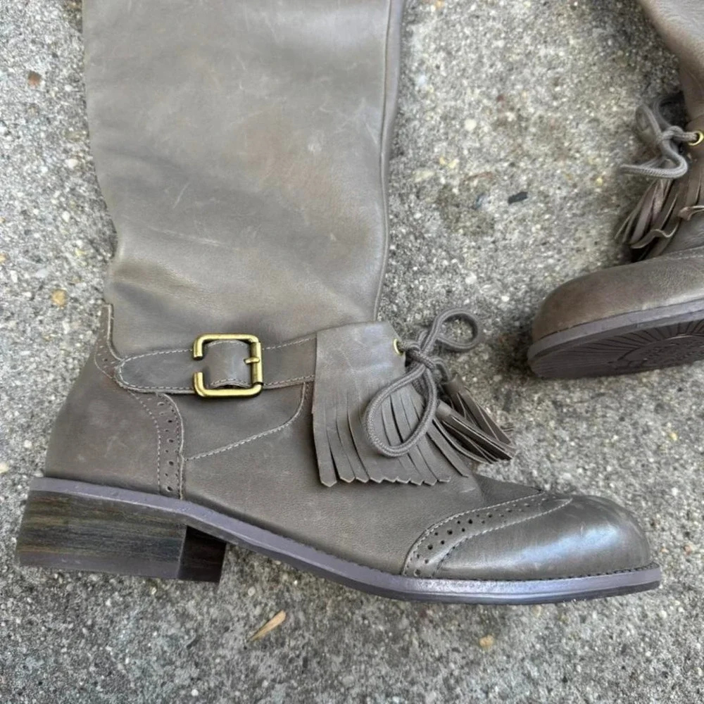 Lucky Penny Dawn Oxford Tassel Boots‎ Women's Size 7 Gray Leather Knee High