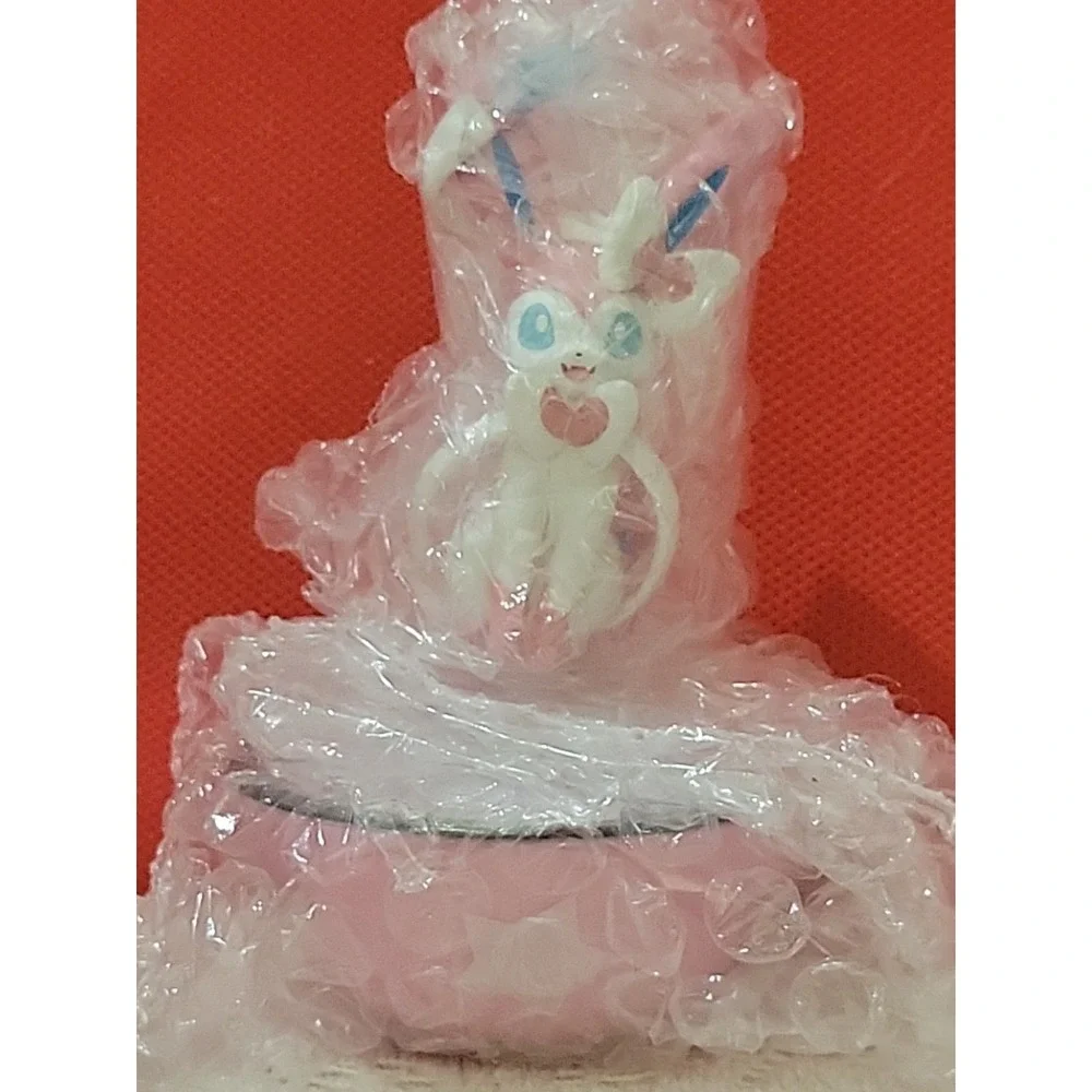 Langbowang x Pokémon Series Sitting Tumbler Ornament (Sylveon).