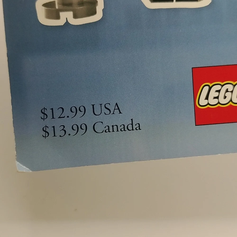 LEGO CITY Ultimate Sticker Collection 1000+ Reusable Stickers Activity Book 2011