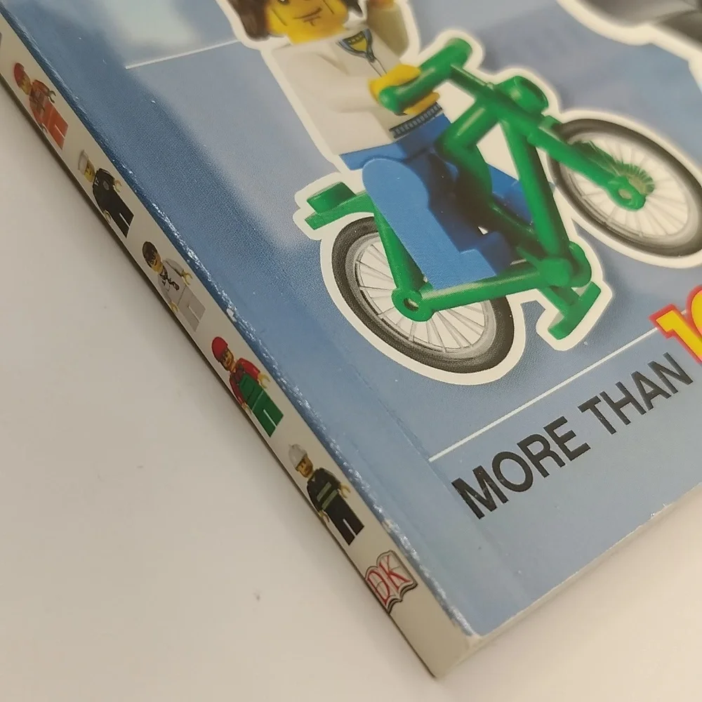 LEGO CITY Ultimate Sticker Collection 1000+ Reusable Stickers Activity Book 2011