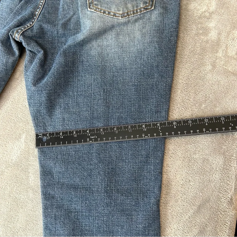 Levis this pair