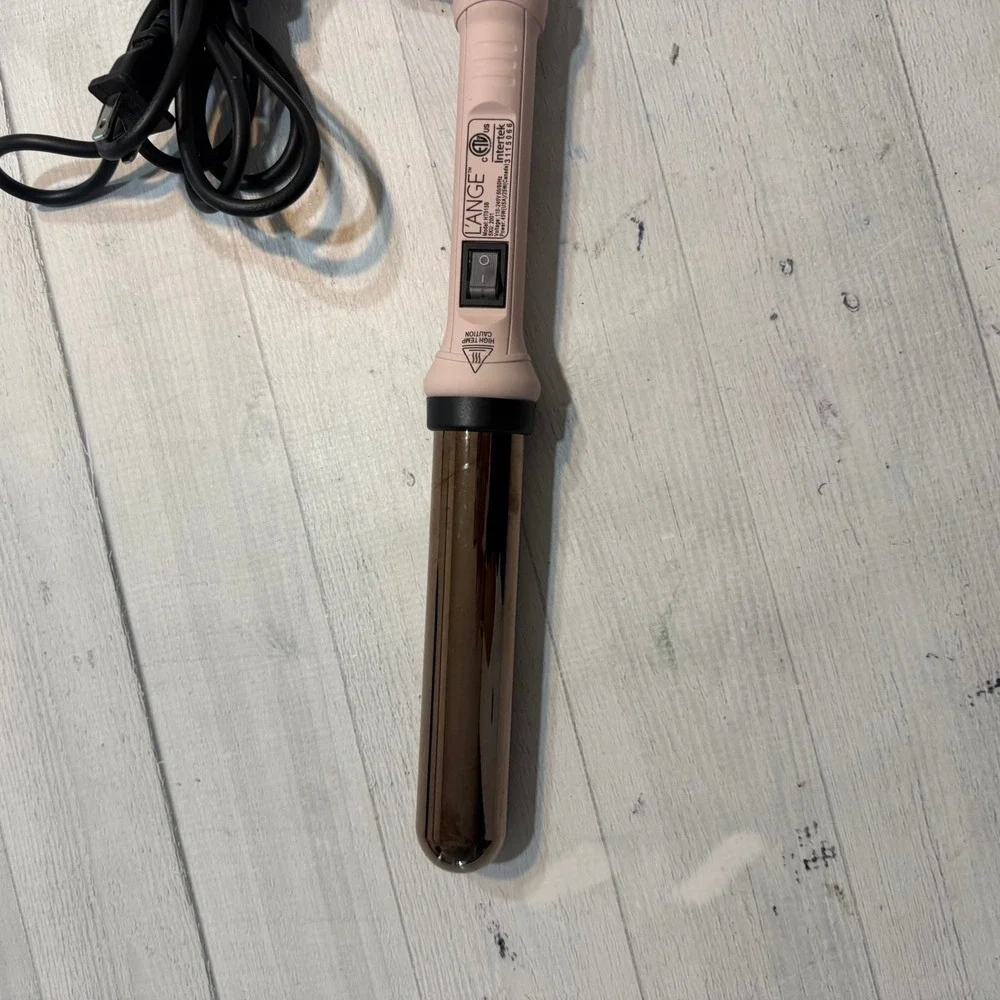 L'ange Hair Ondulé Ceramic Curling Wand 1