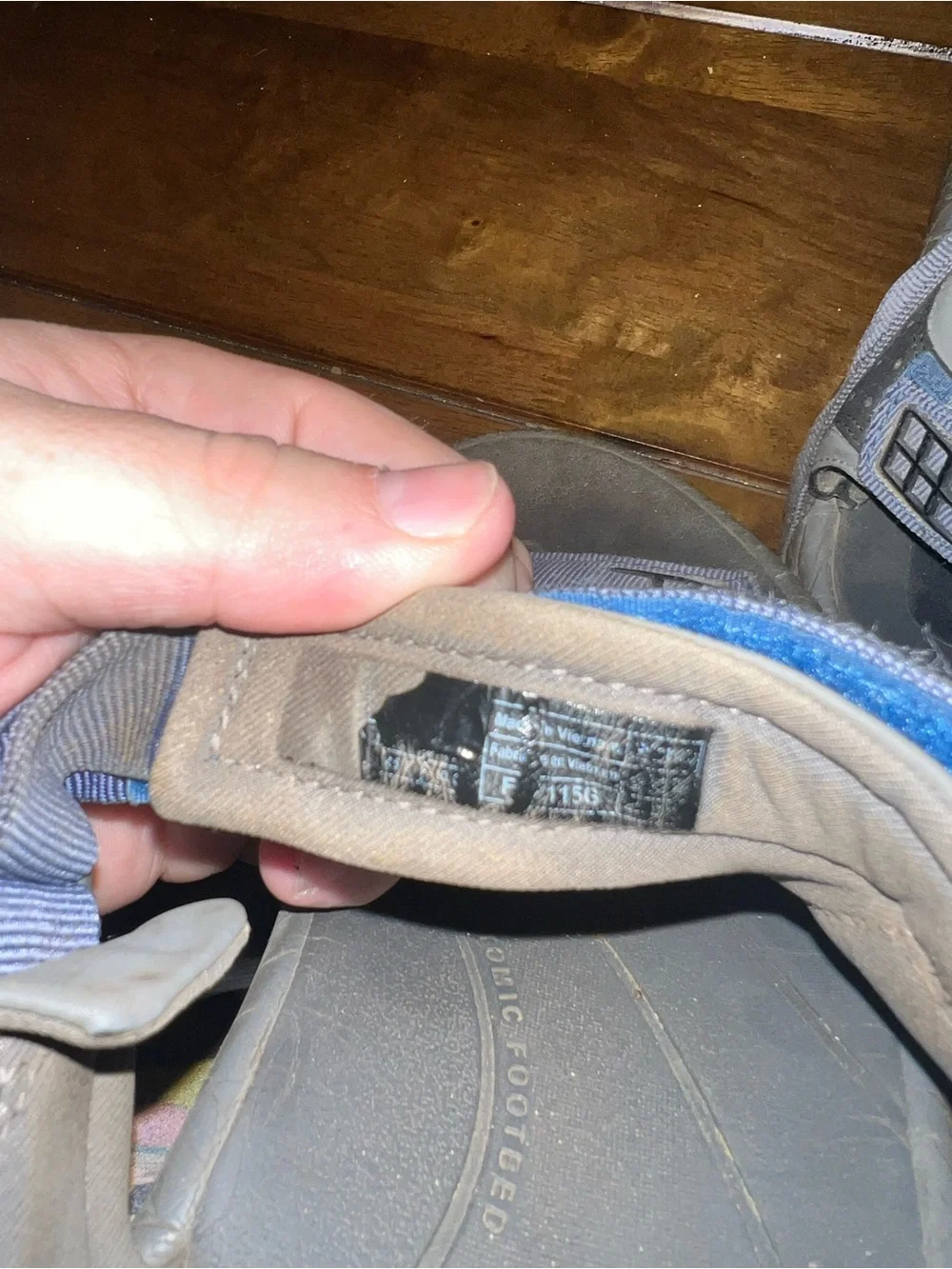 Teva light gray