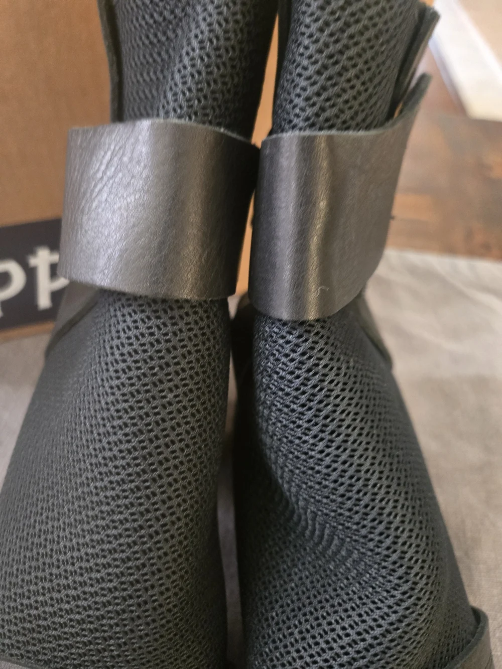 Tippen women or strap