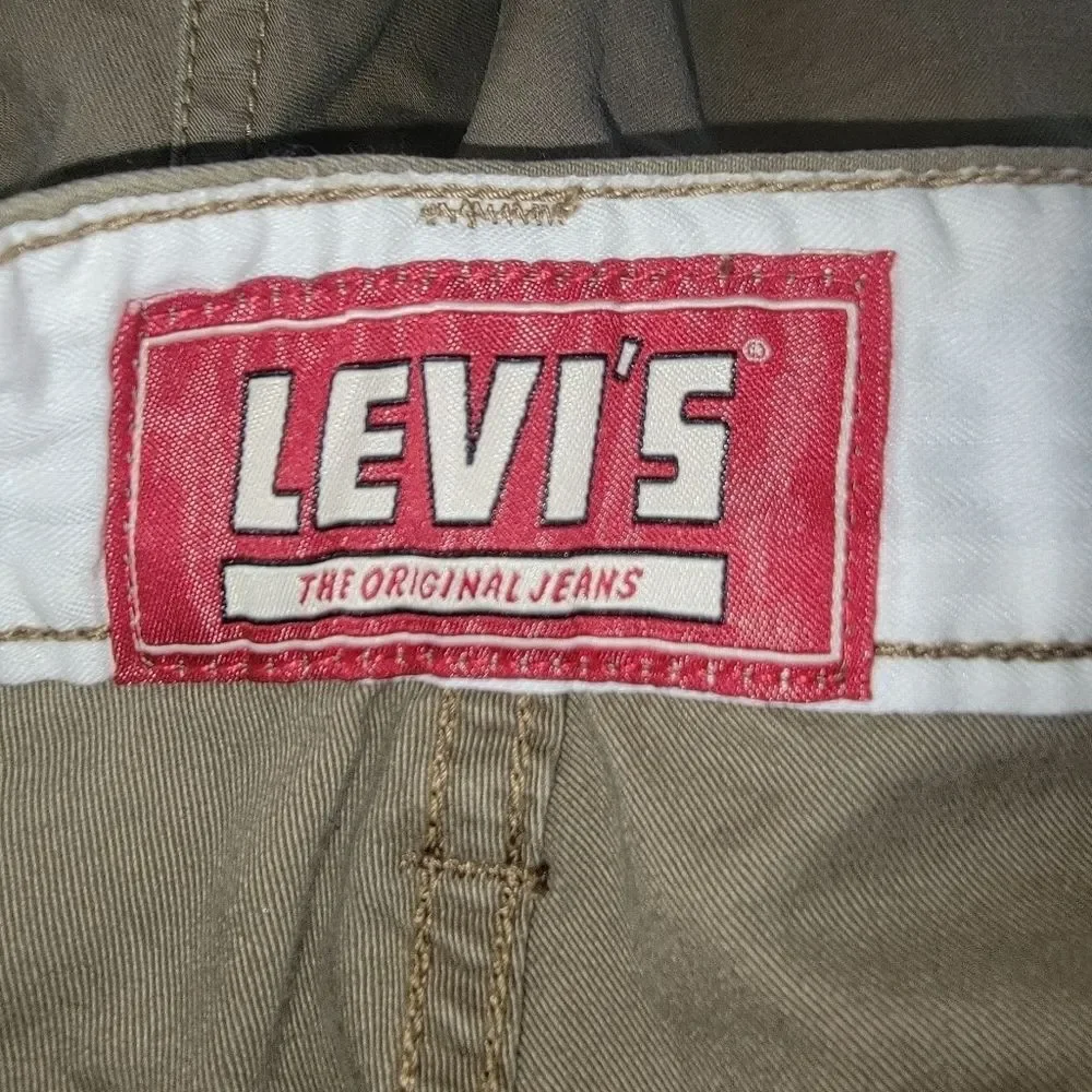 Levis excellent pre