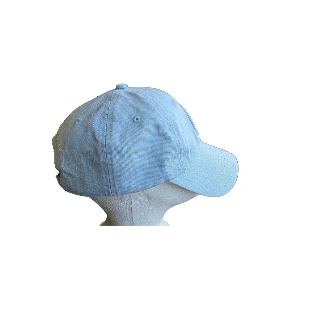 Vineyard Vines boating or representation