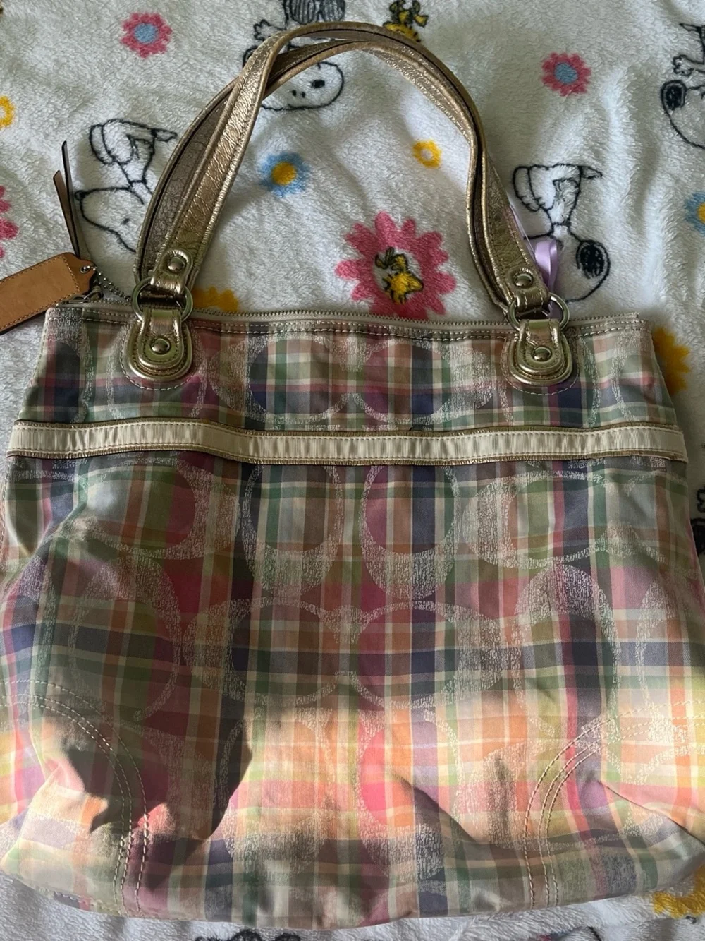 N/A stylish pastel