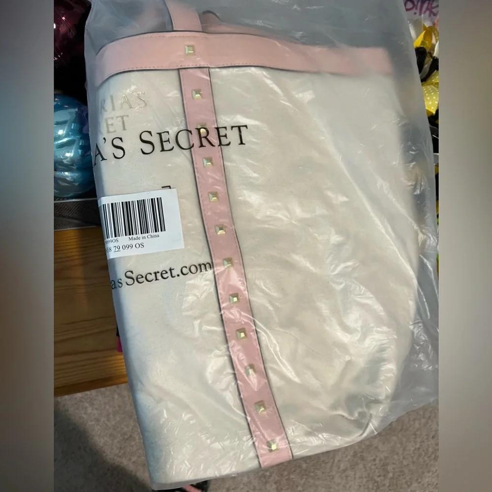 Victorias Secret nwt pink