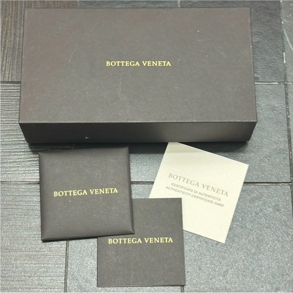 Authentic Bottega Veneta luxury designer storage box with authenticity papers