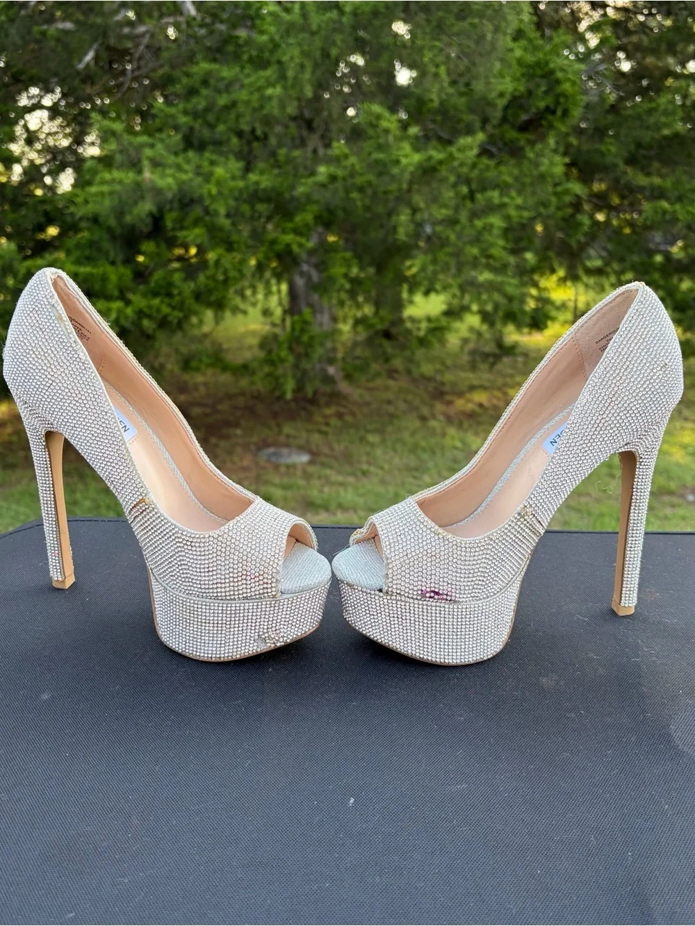Steve Madden eye catching