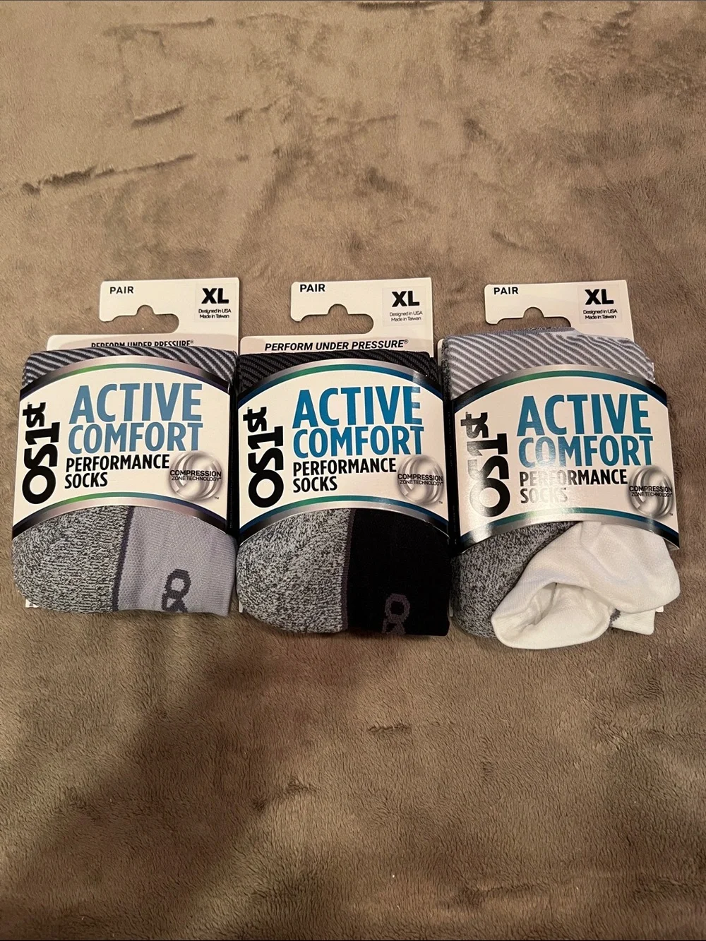 OS1ST Active Comfort Performance Socks - Gray/Black/White - 3 Pack