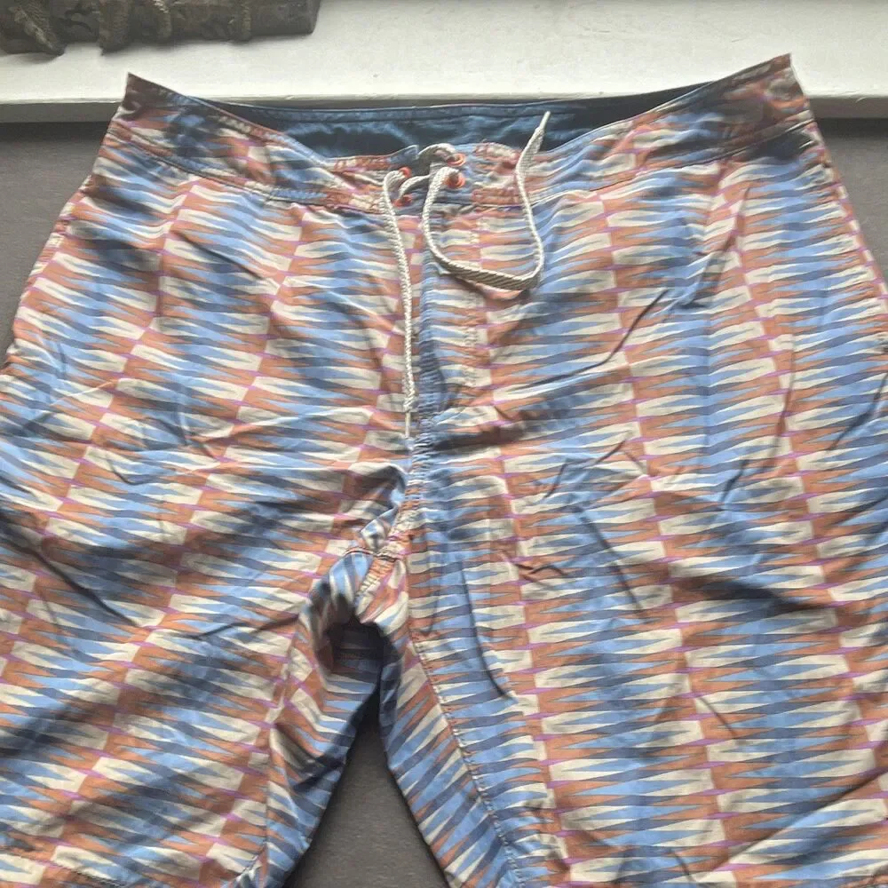 Tommy Bahama Relax Men's Swim Trunks Size 38 Blue Geometric Drawstring Mesh