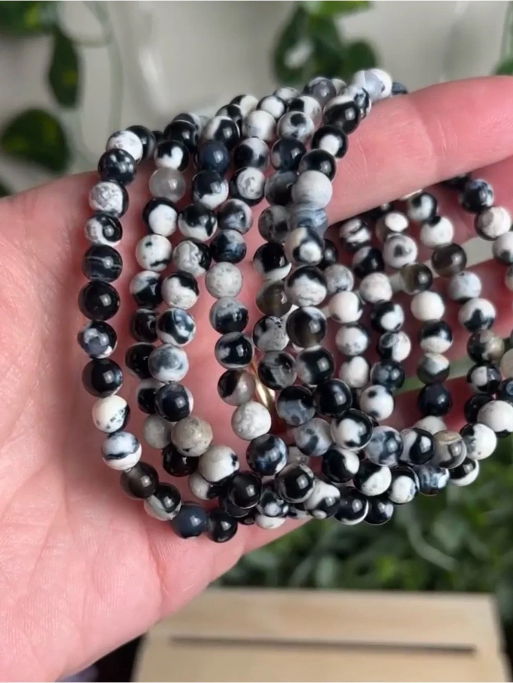 ONE Orca Agate 6mm Stretch Bracelet