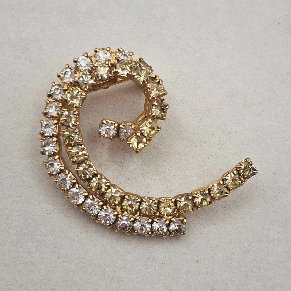 N/A rhinestone swirl