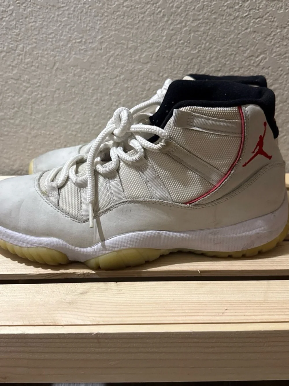 Nike Air Jordan 11 Mid platinum tints