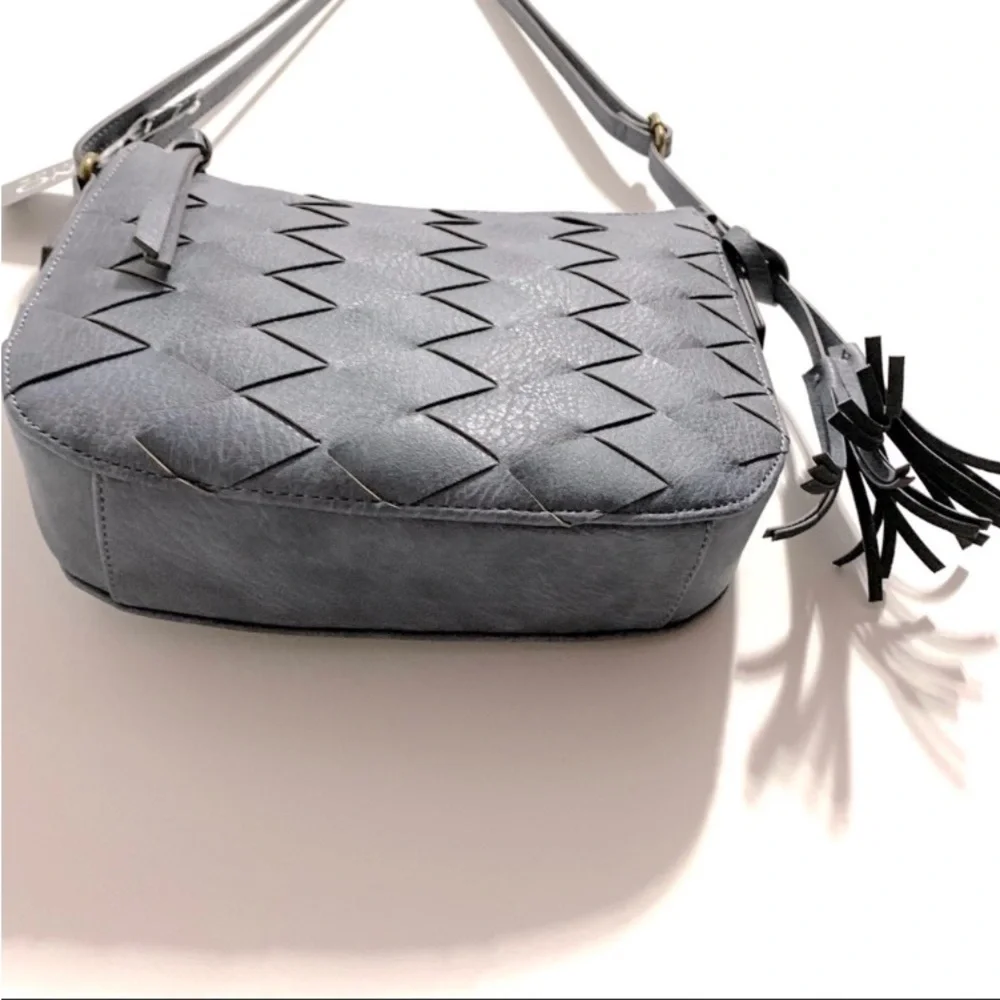 NWT Bueno Crossbody Purse Gray