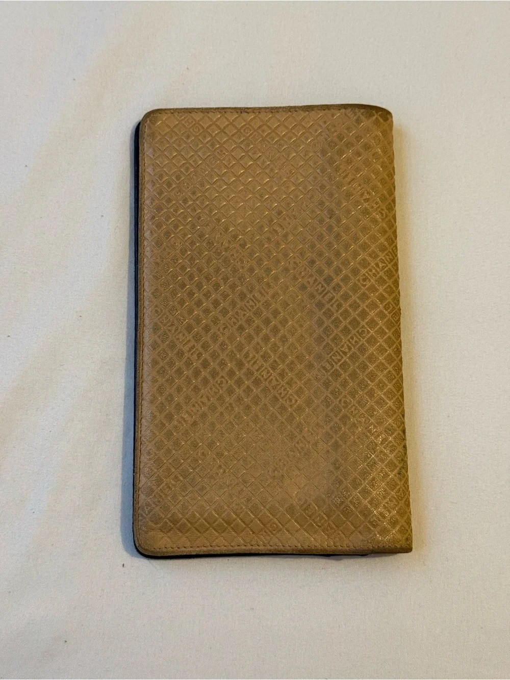 CHANEL purse few