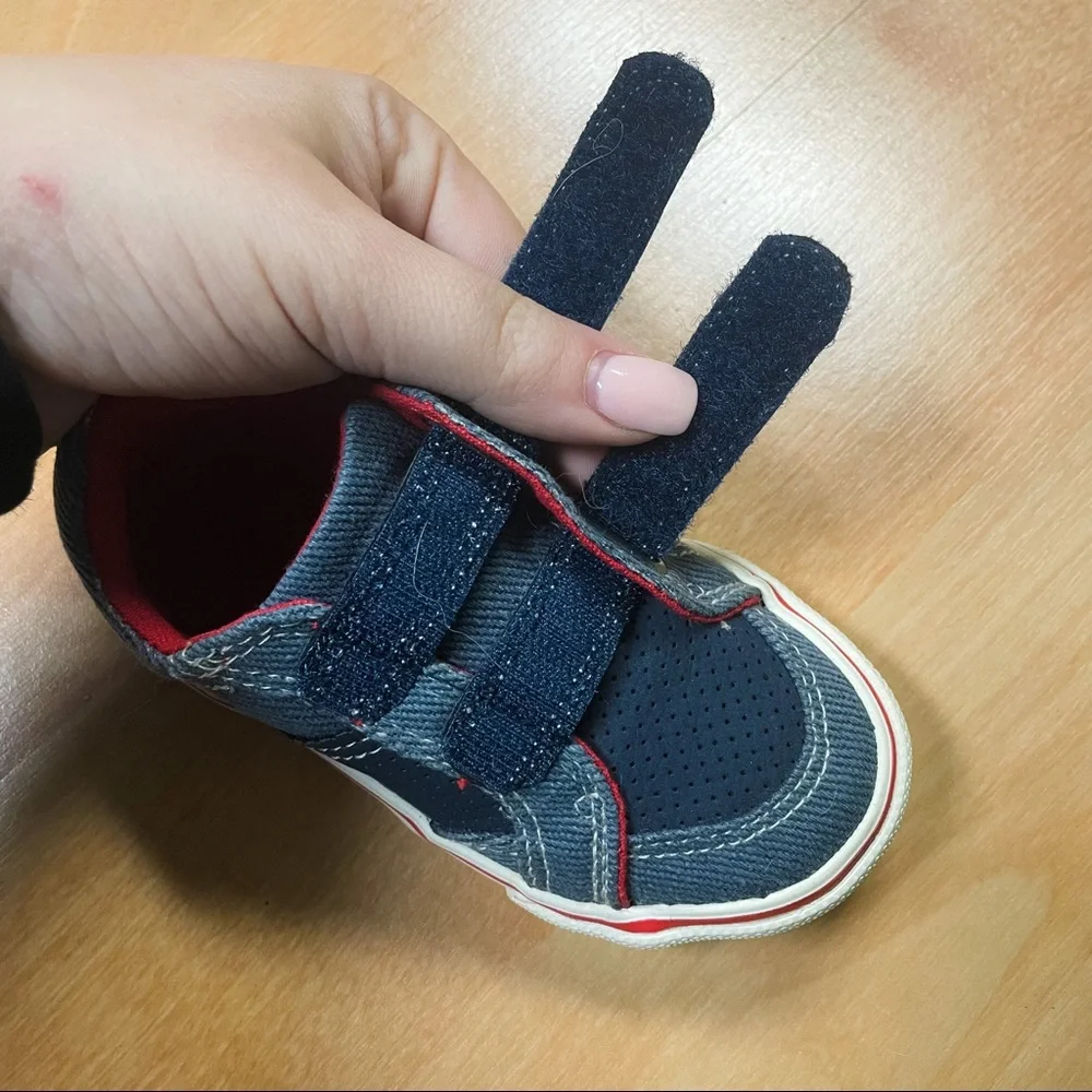 Roebuck & Co. Blue Double Hook & Loop Charlie Sneaker Toddler Boys Size 6