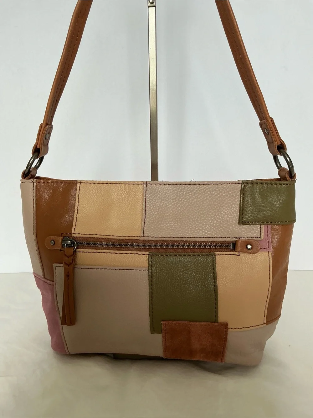 The Sak sak leather