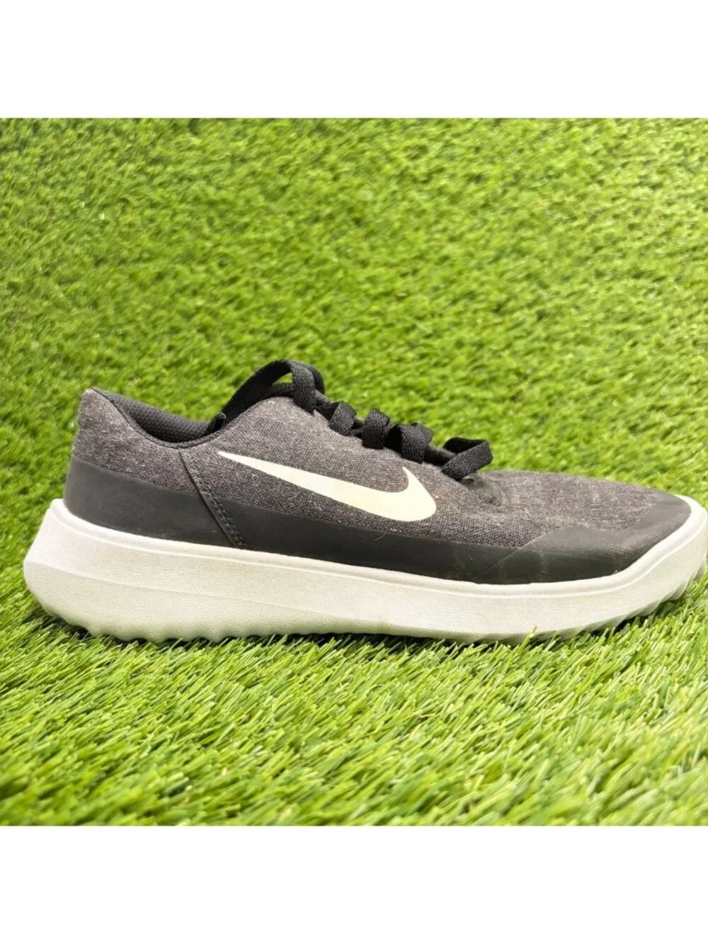 Nike Victory G Lite Mens Size 6.5 Black White Athletic Spikeless Golf Shoes