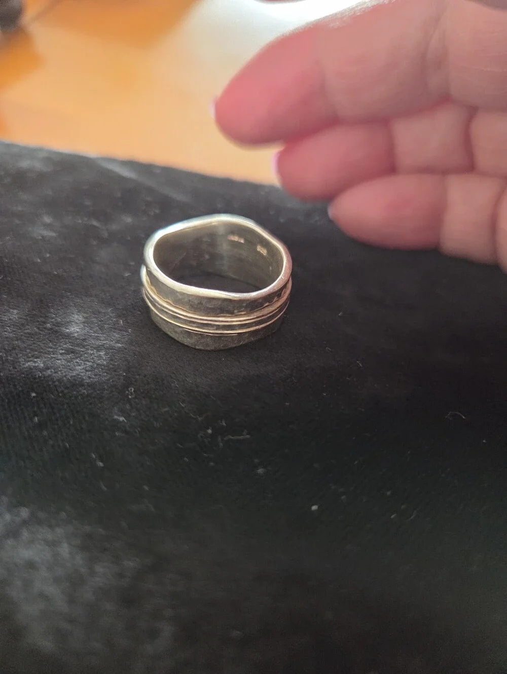 Sterling Silver Hammered Spinner Ring Size 9