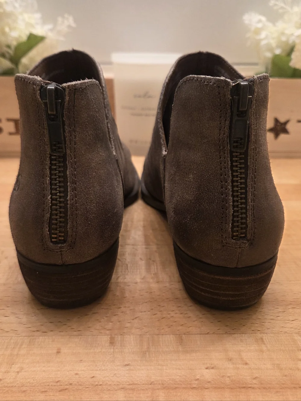 Born Kerri Ankle Boots Brown Suede Leather Womens Size 9.5
