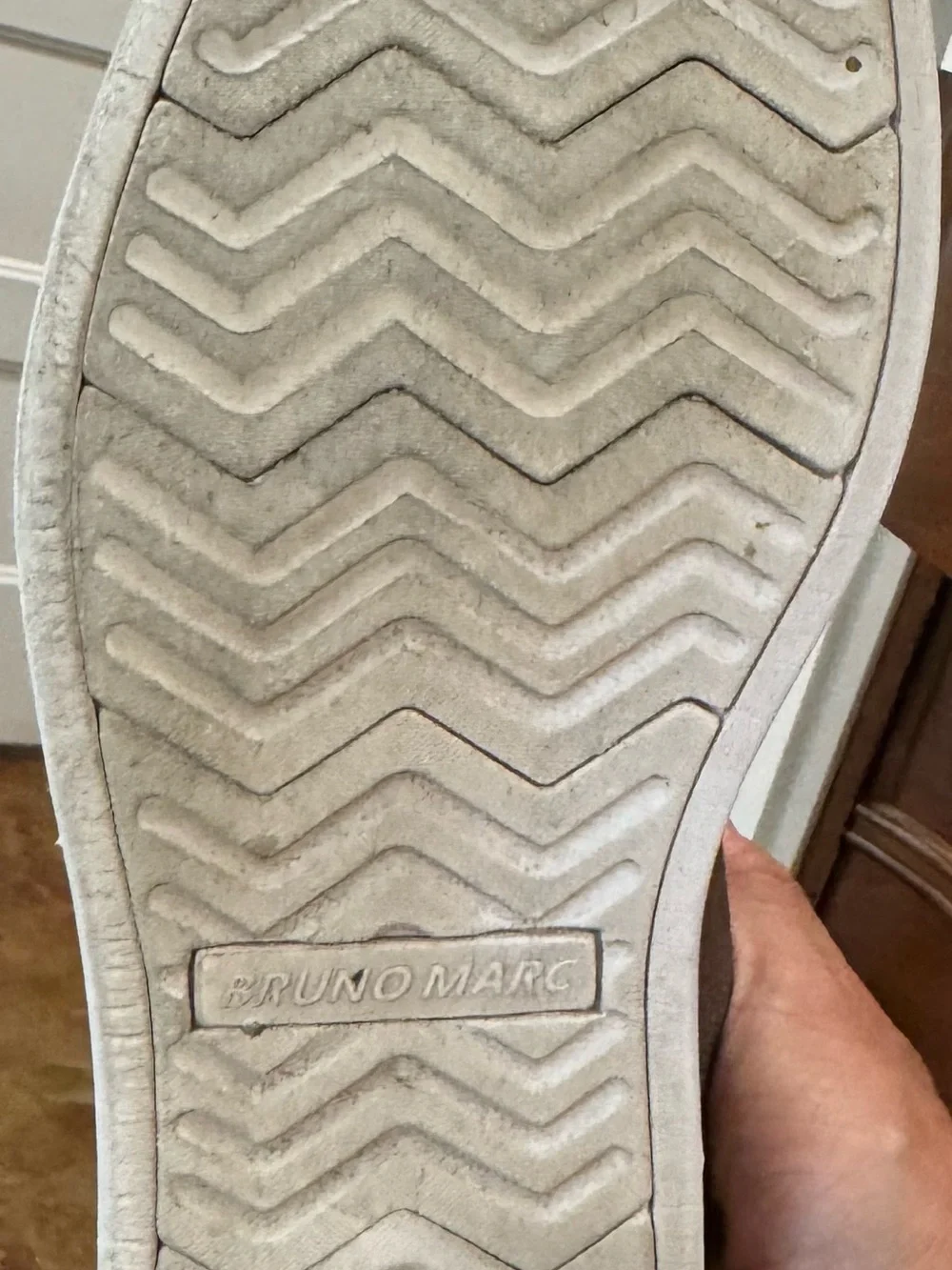Bruno Marc comfortable brown