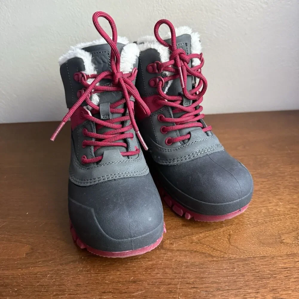 All In Motion Kids Youth  Winter Boots Sz 13 Snow Boots New