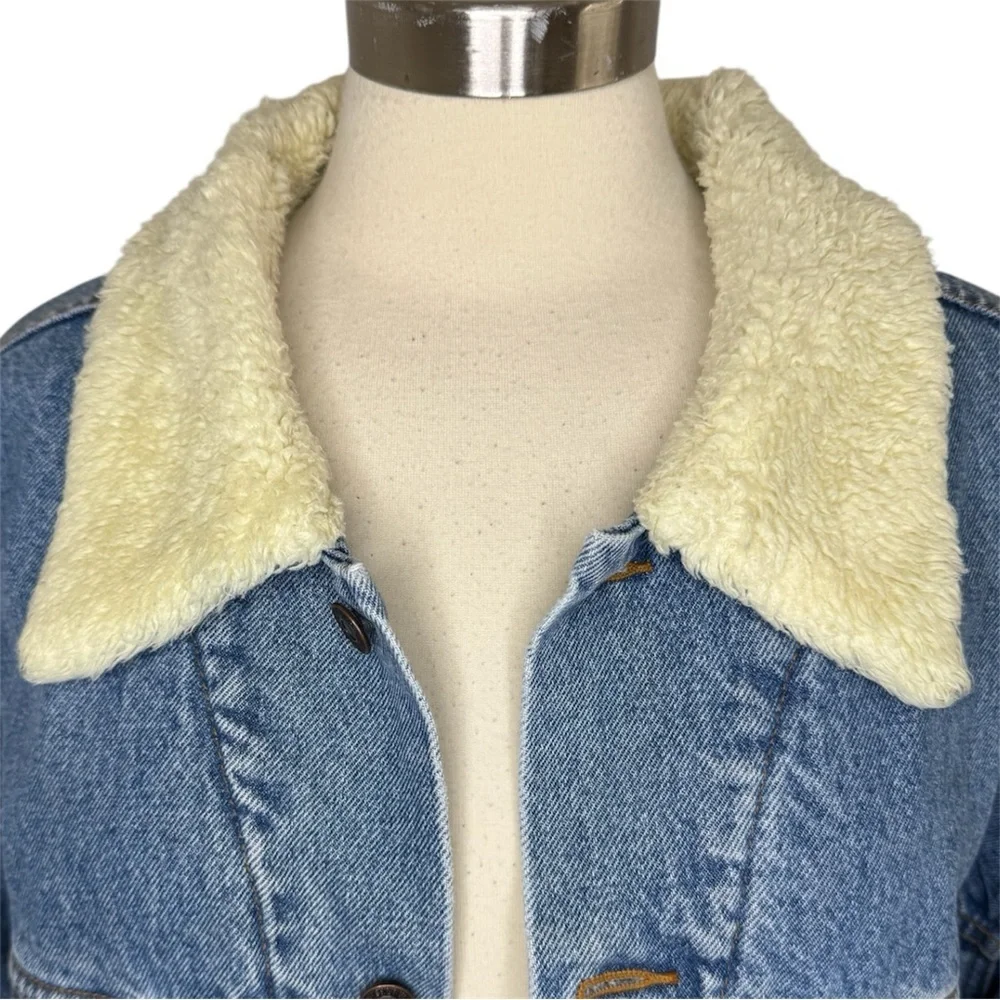 Levi's blue closure oversized