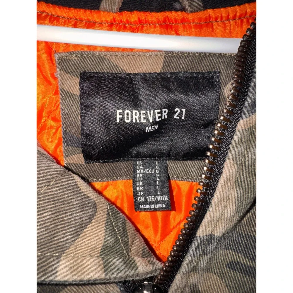 Forever 21 Men Camouflage Bomber Jacket Hooded Orange Lined Size‎ L