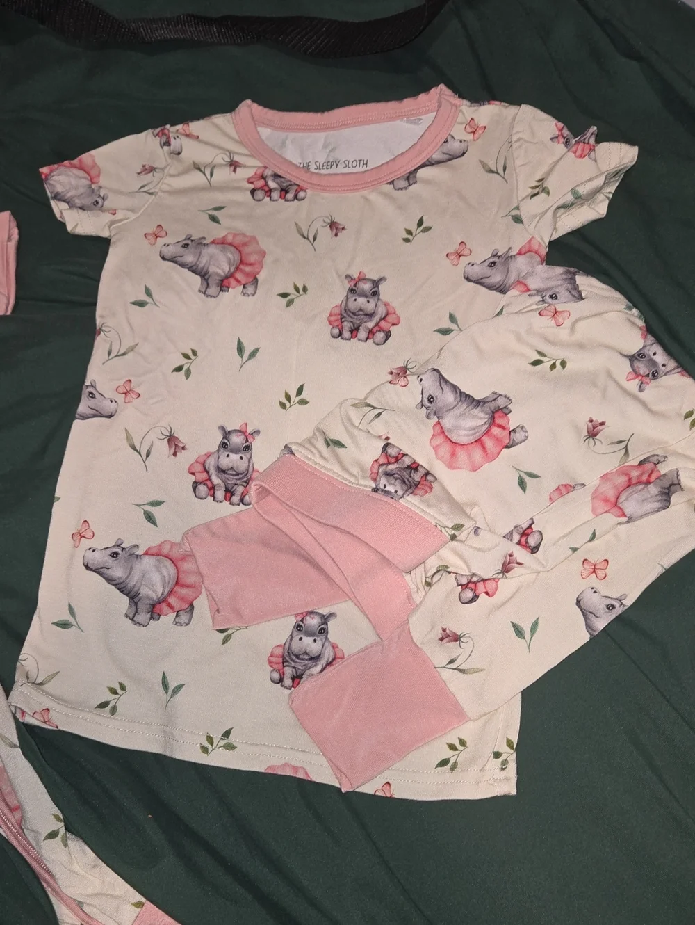 18-24 NWOT 2pc Pink Hippo Pajama Set
