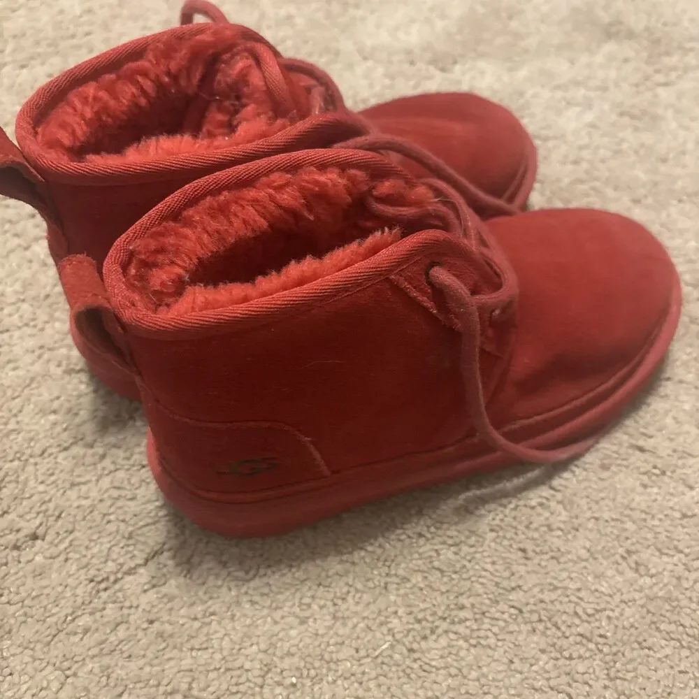 UGG neumel ii