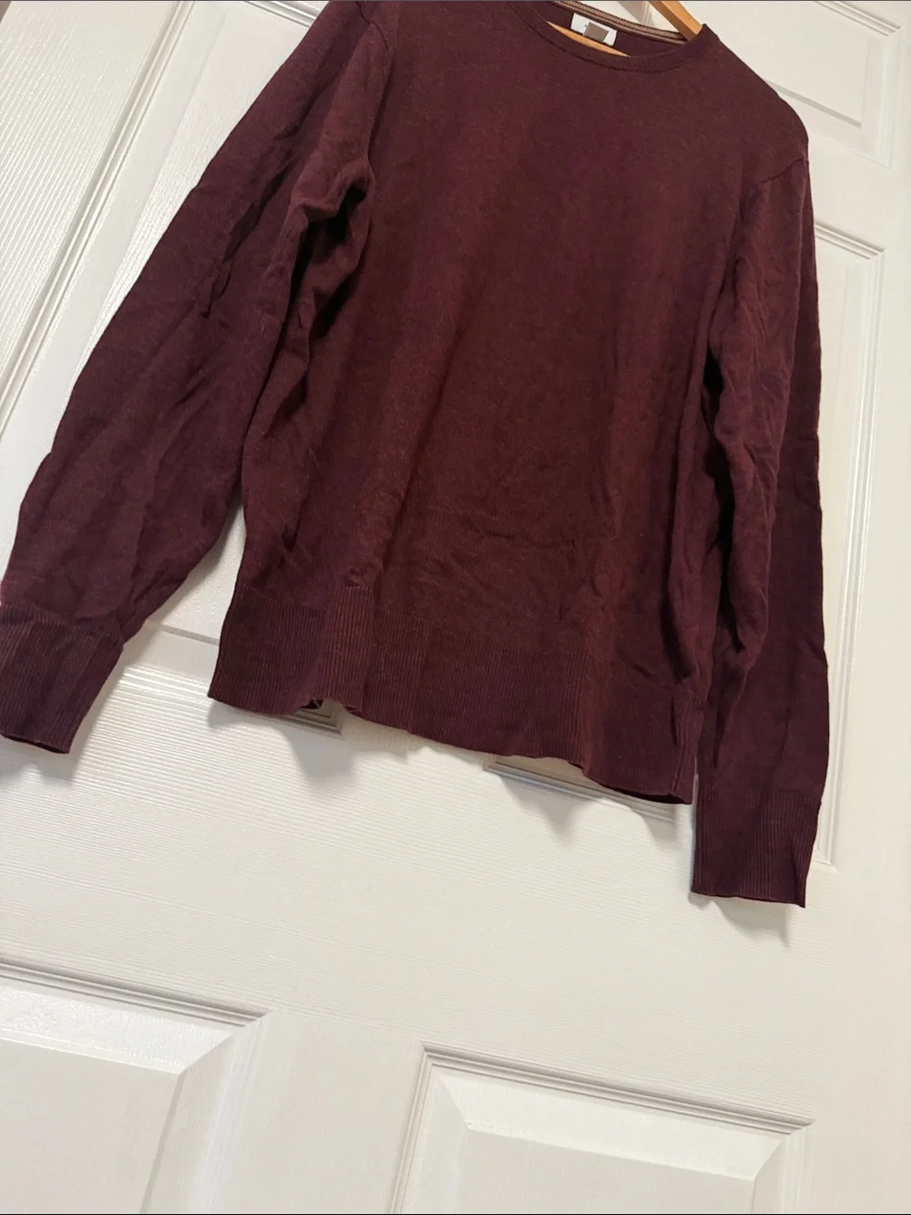 Old Navy classic crewneck